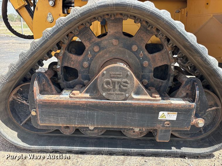 image for item JM9384 2011 Vermeer RTX1250 cable plow