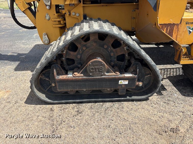 image for item JM9384 2011 Vermeer RTX1250 cable plow