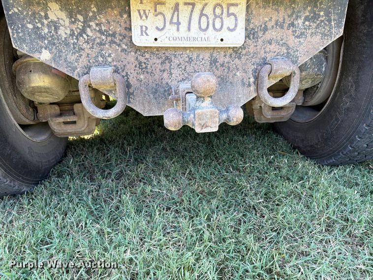 image for item MZ9831 1996 Mack RD688S dump truck