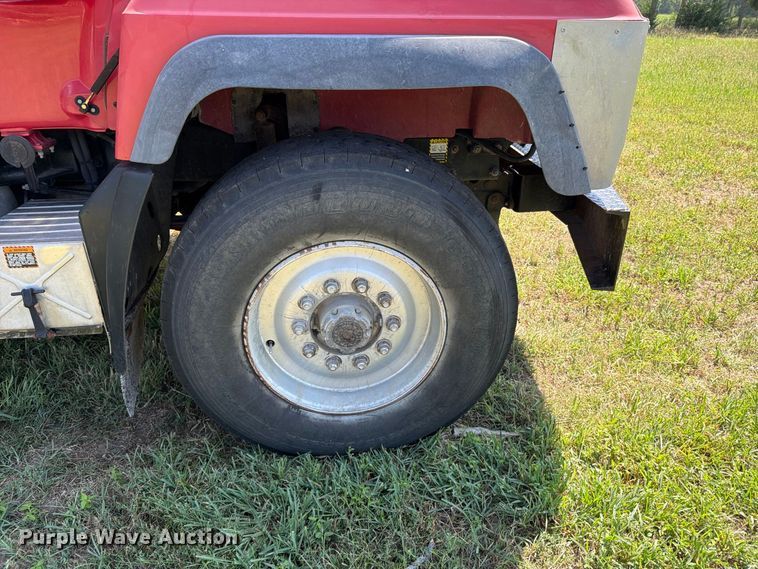 image for item MZ9831 1996 Mack RD688S dump truck