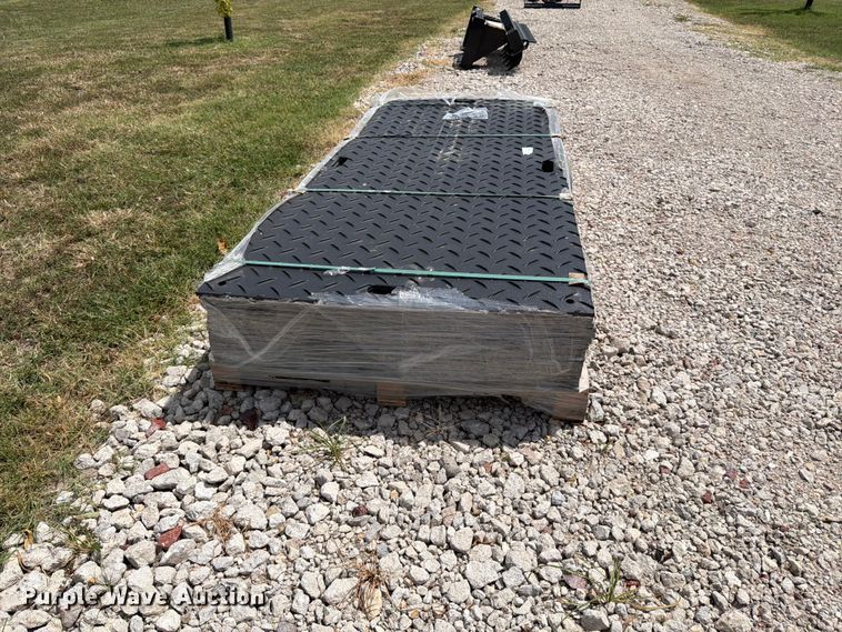 image for item MZ9927 (15) ground protection mats