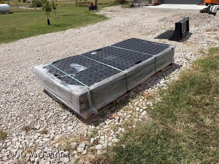 image for item MZ9927 (15) ground protection mats