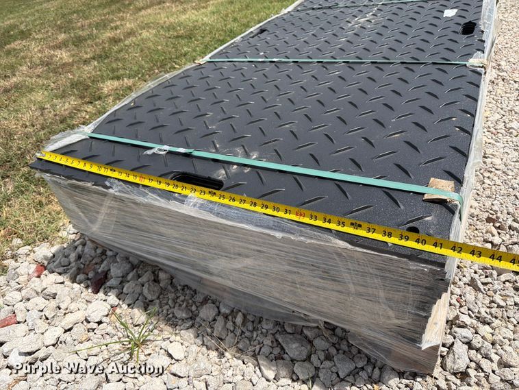 image for item MZ9927 (15) ground protection mats