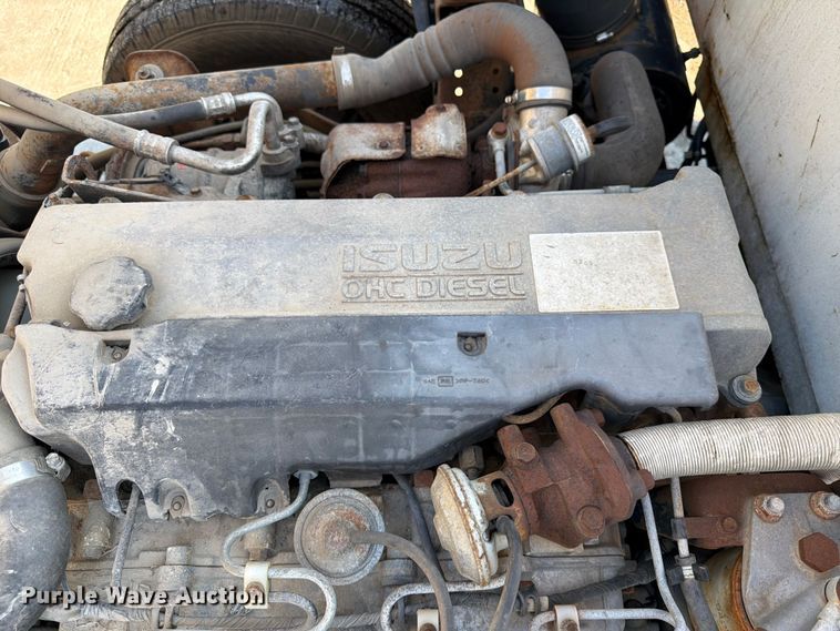 image for item NM9824 2002 Chevrolet W4500 bucket truck