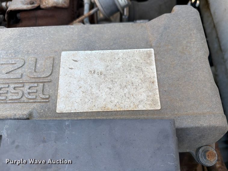 image for item NM9824 2002 Chevrolet W4500 bucket truck