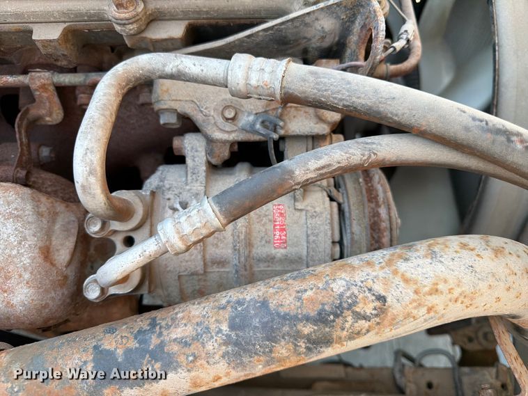 image for item NM9824 2002 Chevrolet W4500 bucket truck
