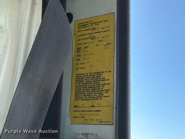 image for item NM9824 2002 Chevrolet W4500 bucket truck