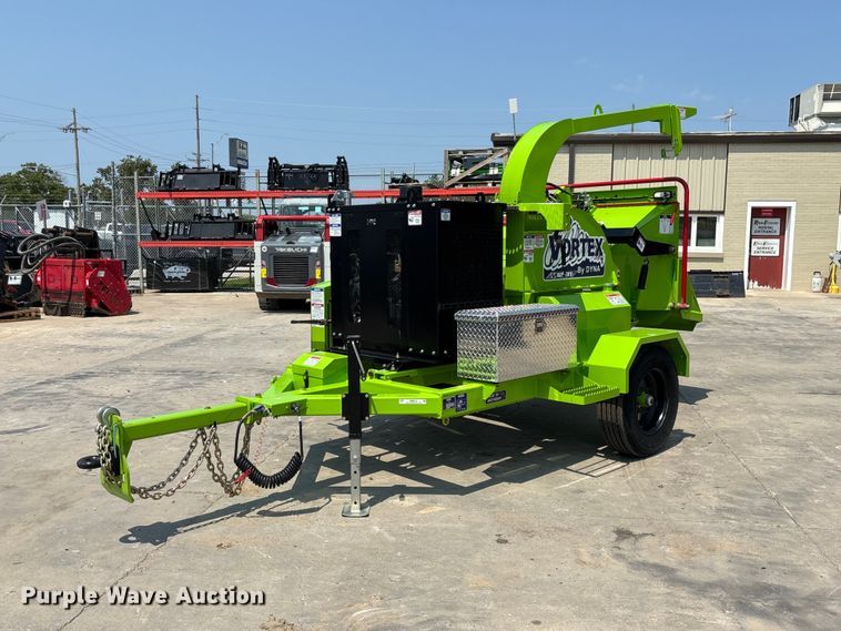 image for item NM9915 2025 Dyna V-12 wood chipper