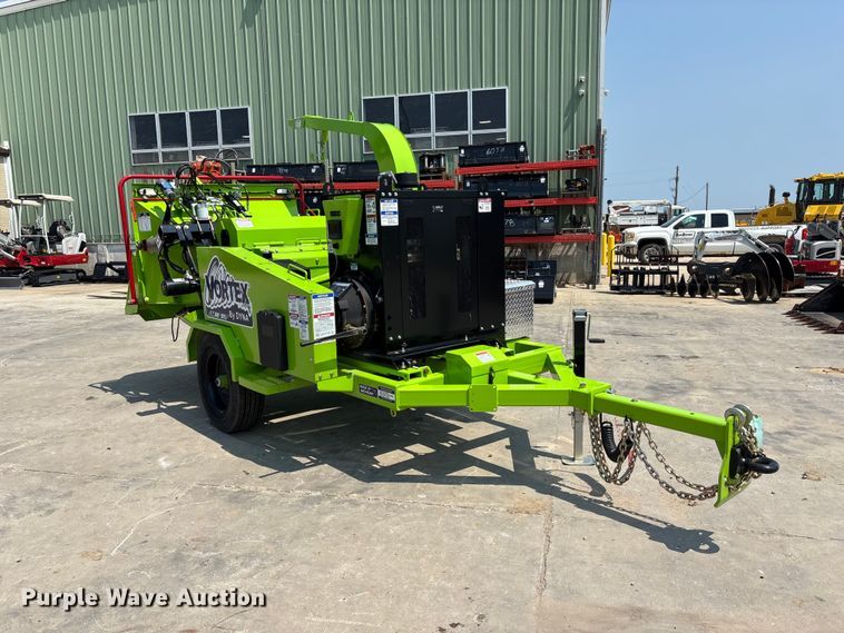 image for item NM9915 2025 Dyna V-12 wood chipper