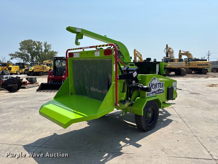 image for item NM9915 2025 Dyna V-12 wood chipper