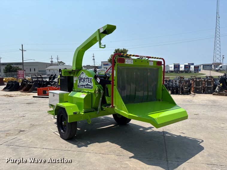 image for item NM9915 2025 Dyna V-12 wood chipper