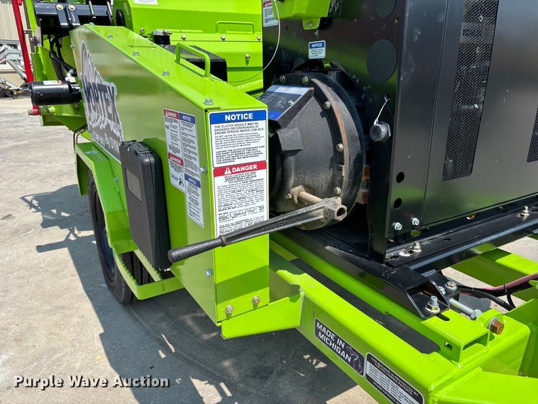 image for item NM9915 2025 Dyna V-12 wood chipper
