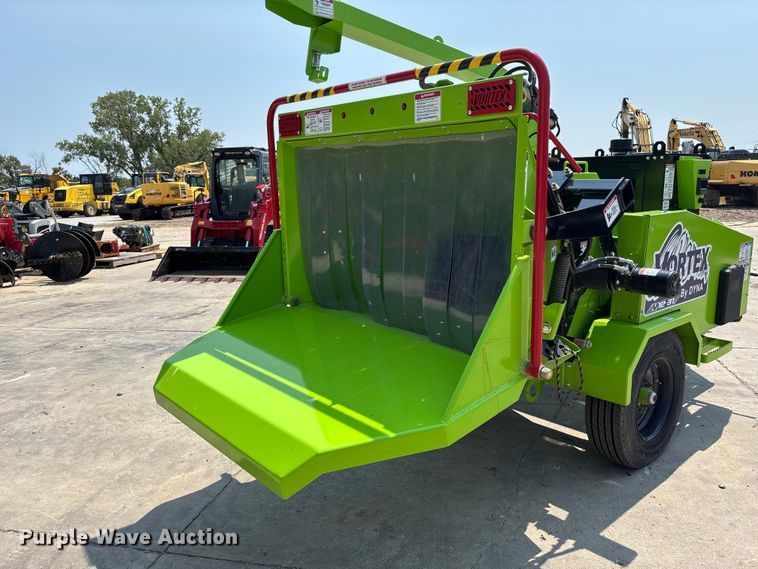 image for item NM9915 2025 Dyna V-12 wood chipper