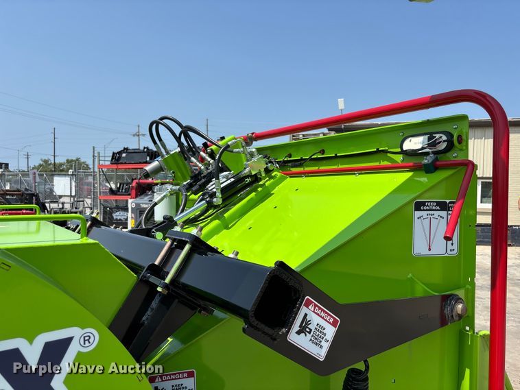 image for item NM9915 2025 Dyna V-12 wood chipper