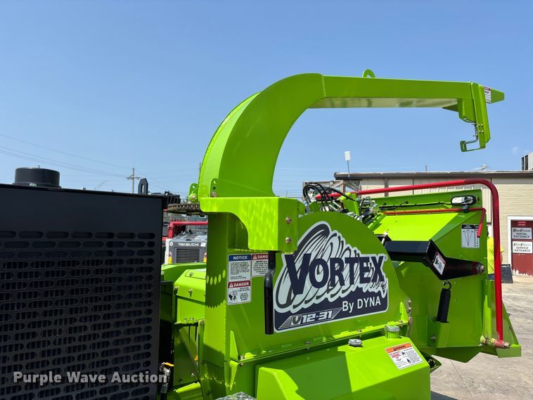 image for item NM9915 2025 Dyna V-12 wood chipper