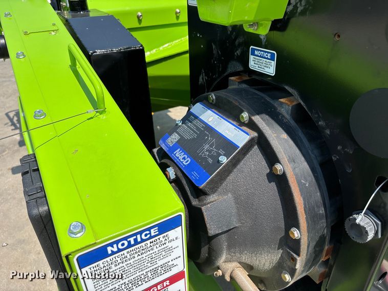 image for item NM9915 2025 Dyna V-12 wood chipper