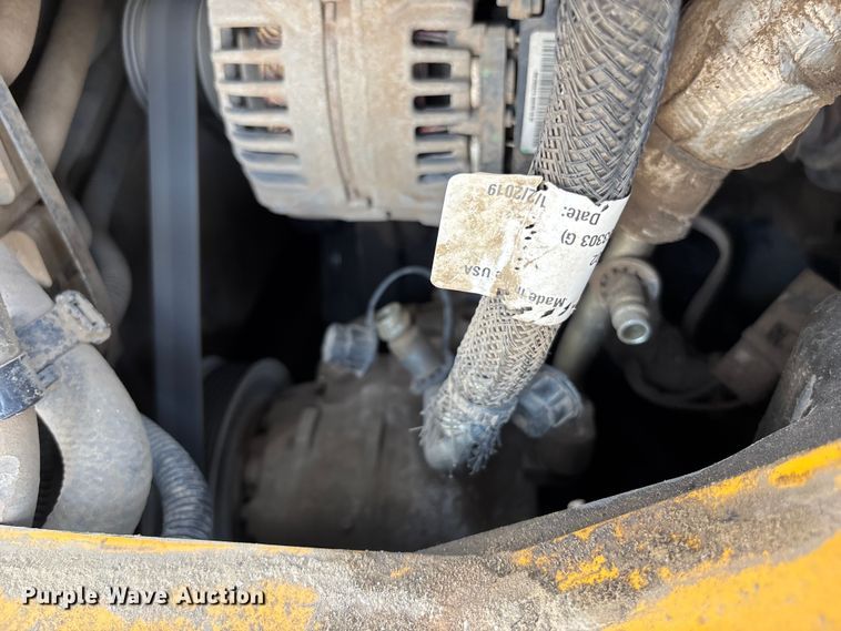 image for item NM9917 2019 John Deere 333G tracked skid steer loader