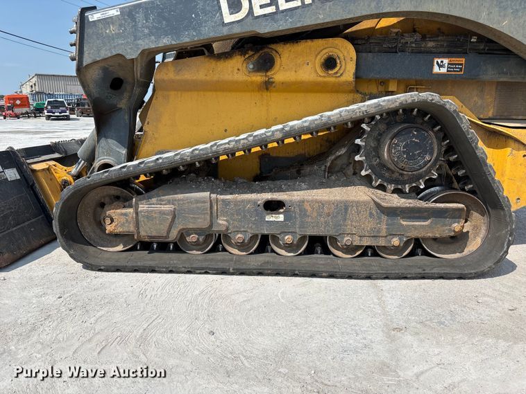 image for item NM9917 2019 John Deere 333G tracked skid steer loader