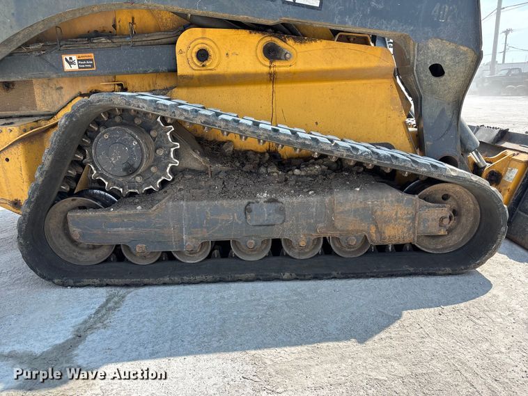 image for item NM9917 2019 John Deere 333G tracked skid steer loader