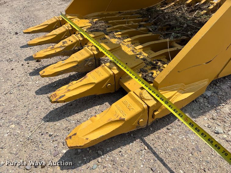 image for item NM9926 Bedrock 349 excavator rock bucket