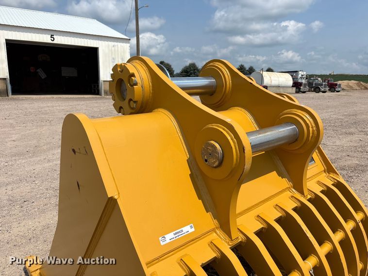 image for item NM9926 Bedrock 349 excavator rock bucket