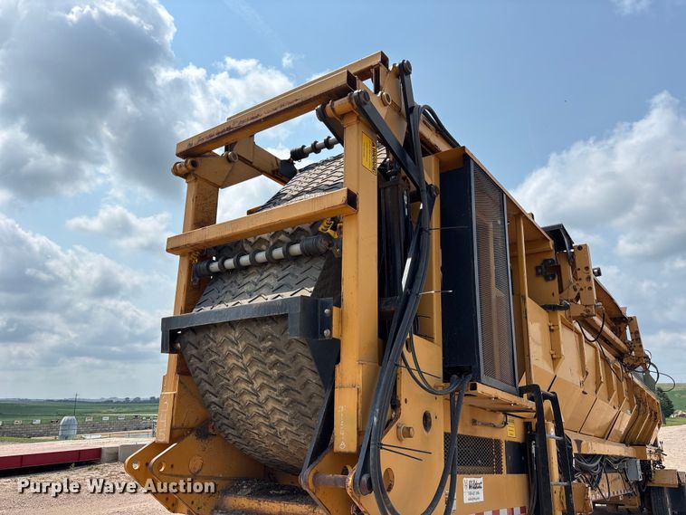 image for item NM9927 2005 Wildcat 516 Cougar trommel screen