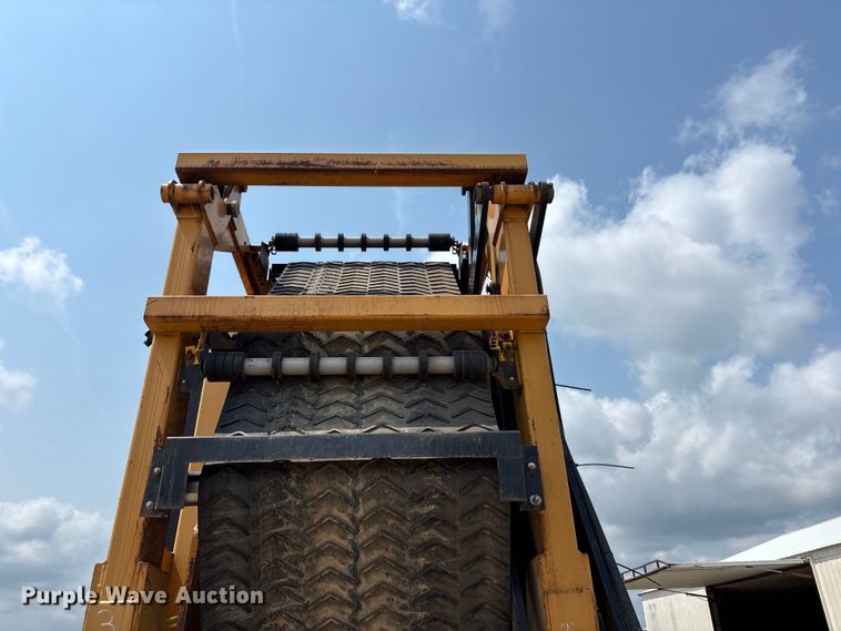 image for item NM9927 2005 Wildcat 516 Cougar trommel screen