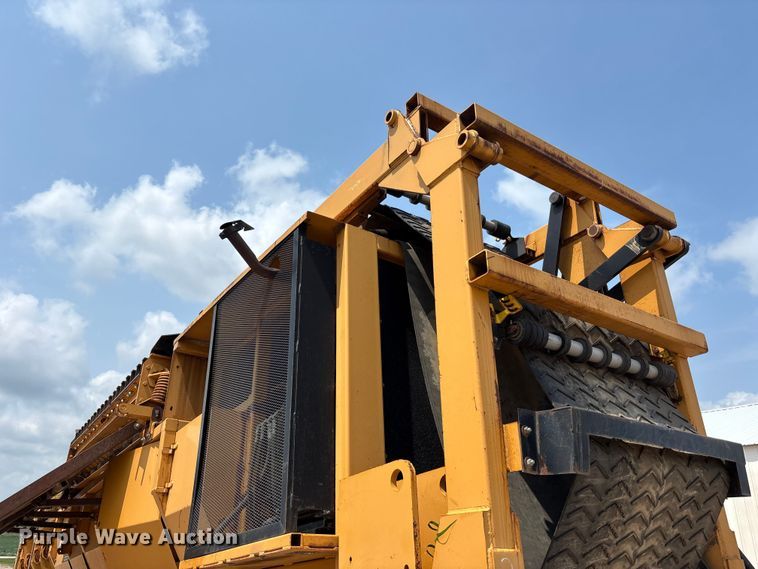 image for item NM9927 2005 Wildcat 516 Cougar trommel screen