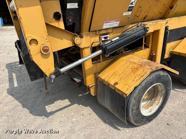 image for item NM9927 2005 Wildcat 516 Cougar trommel screen