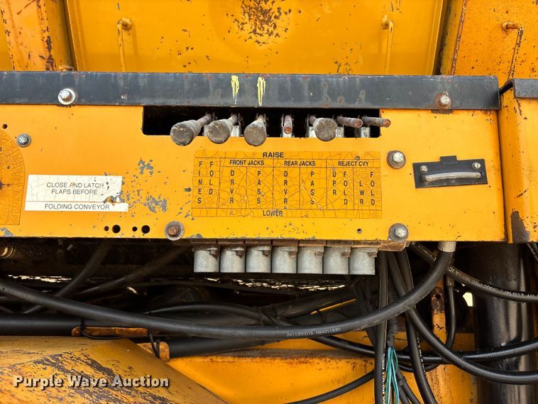 image for item NM9927 2005 Wildcat 516 Cougar trommel screen