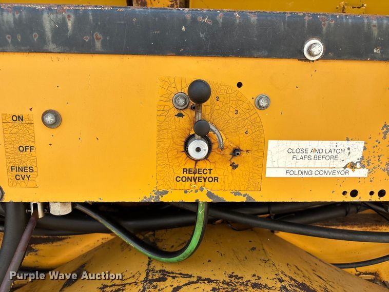 image for item NM9927 2005 Wildcat 516 Cougar trommel screen