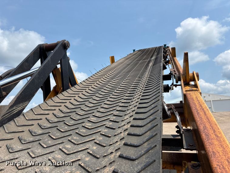 image for item NM9927 2005 Wildcat 516 Cougar trommel screen