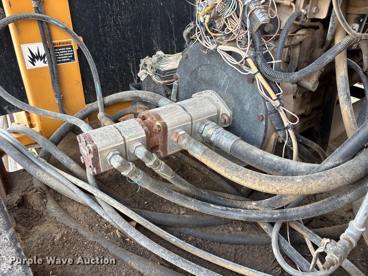 image for item NM9927 2005 Wildcat 516 Cougar trommel screen