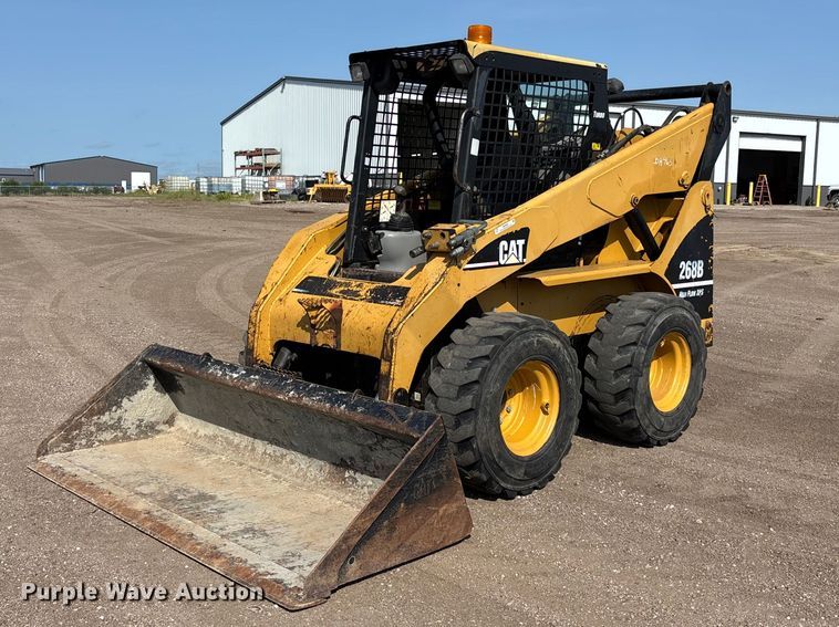 2004 Caterpillar 268B skid steer loader