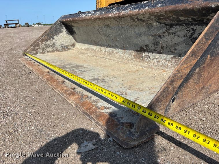 image for item NM9928 2004 Caterpillar 268B skid steer loader