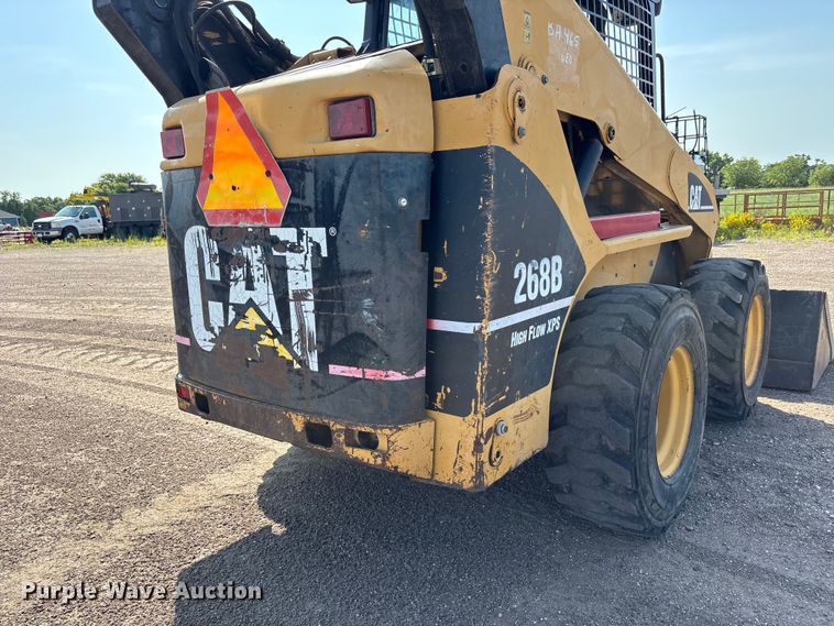 image for item NM9928 2004 Caterpillar 268B skid steer loader