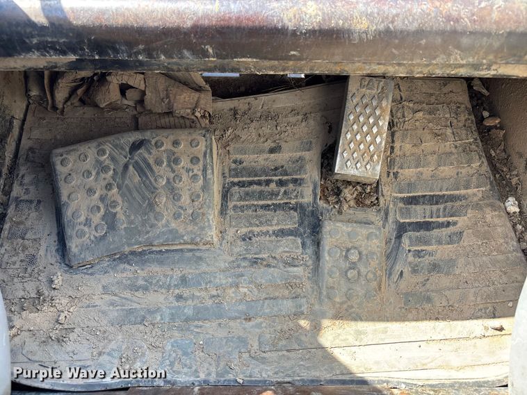 image for item NM9928 2004 Caterpillar 268B skid steer loader