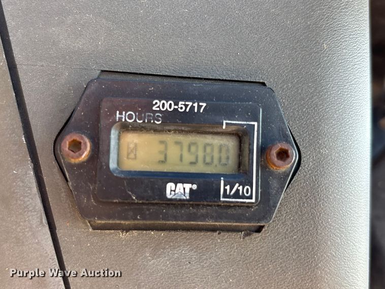 image for item NM9928 2004 Caterpillar 268B skid steer loader