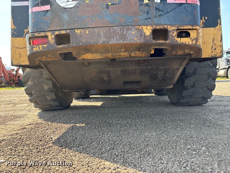 image for item NM9928 2004 Caterpillar 268B skid steer loader