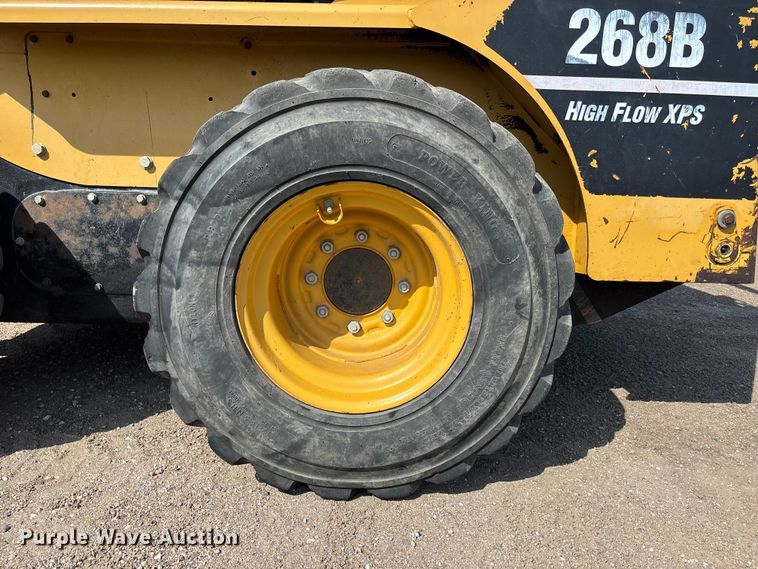 image for item NM9928 2004 Caterpillar 268B skid steer loader
