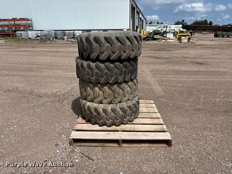 image for item NM9934 (4) 12.5/80-18 tires