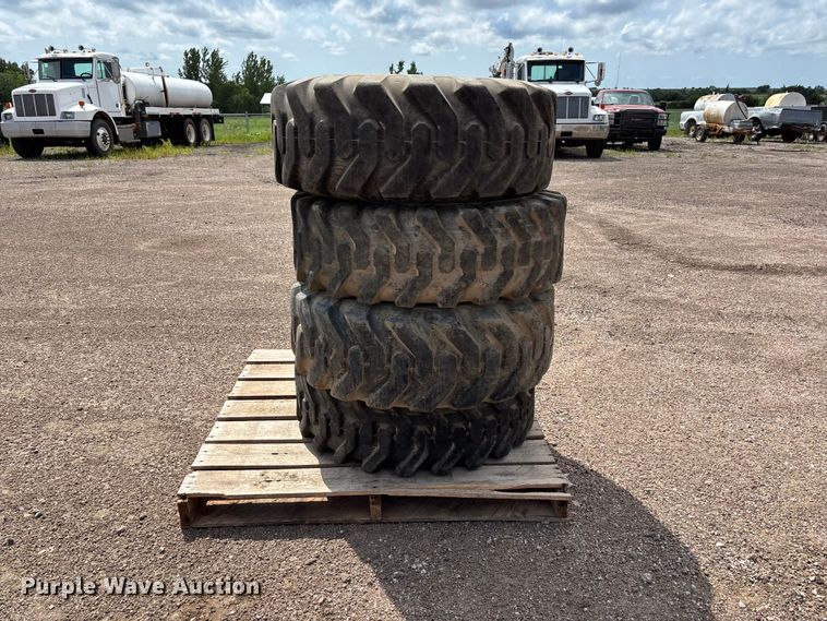 image for item NM9934 (4) 12.5/80-18 tires