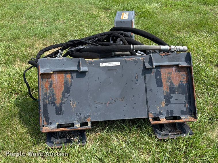 image for item OE9679 Caterpillar SG18 skid steer stump grinder