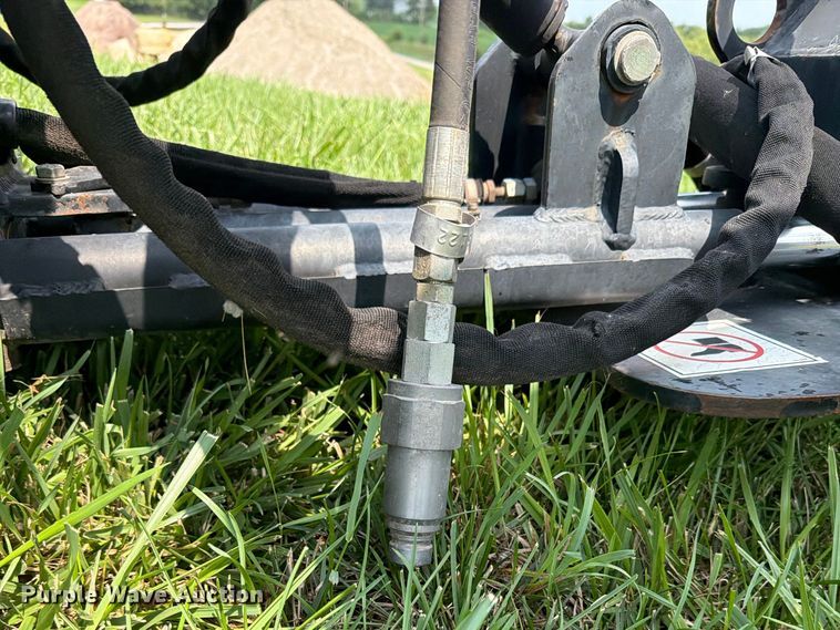image for item OE9679 Caterpillar SG18 skid steer stump grinder