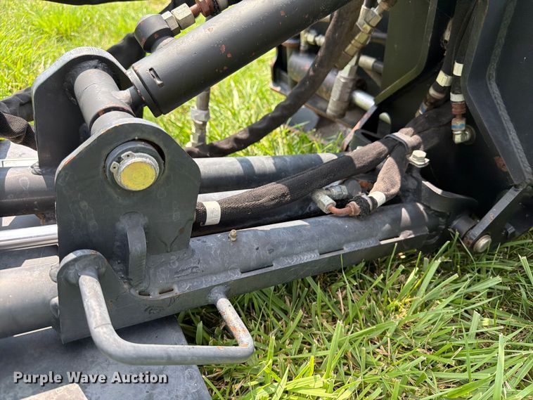 image for item OE9679 Caterpillar SG18 skid steer stump grinder