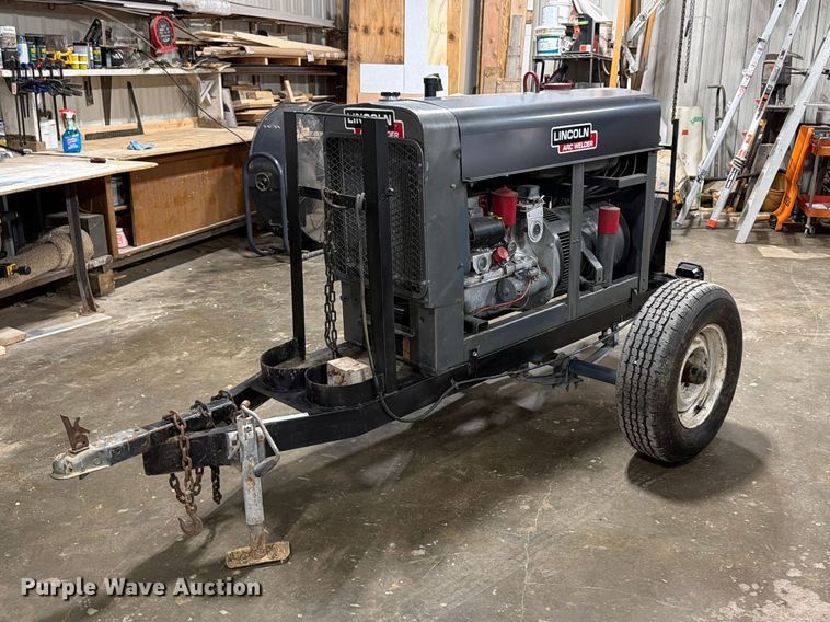 Lincoln Electric SA200 welder