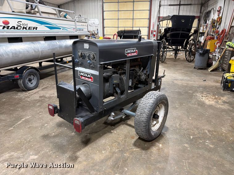 image for item OE9683 Lincoln Electric SA200 welder