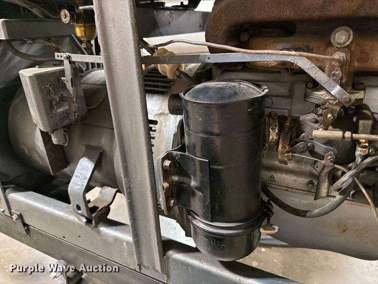 image for item OE9683 Lincoln Electric SA200 welder
