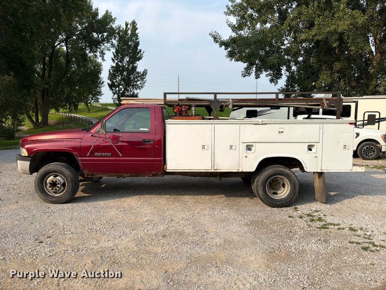 image for item OE9686 1995 Dodge Ram 3500 utility bed pickup truck