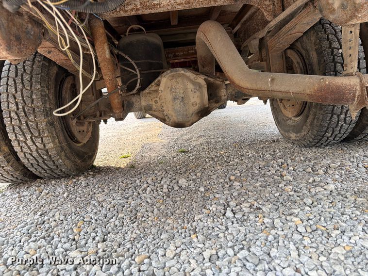 image for item OE9686 1995 Dodge Ram 3500 utility bed pickup truck